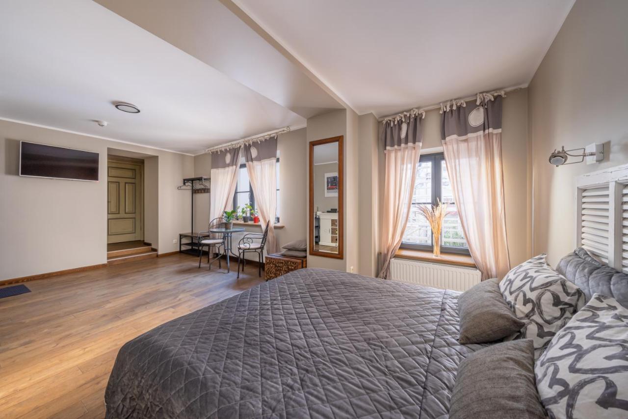 Enjoy Old Town Vibes In 1716 Laipu Residence With 4 Stylish Apartments And 1 Penthouse Рига Екстериор снимка